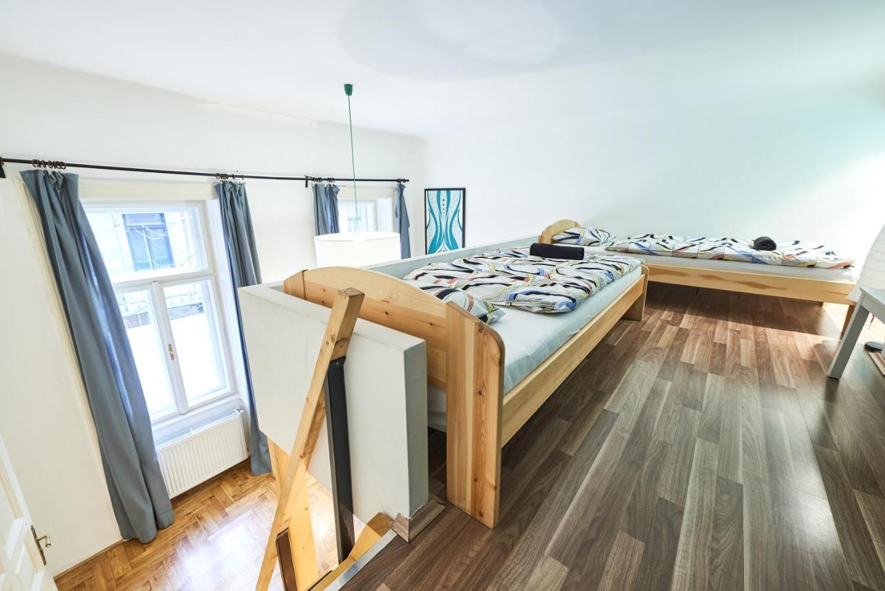 Large For Groups Center Dist. Vii Apartamento Budapest