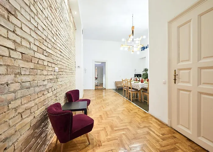 Large Apartment For Groups City Center Dist. VII