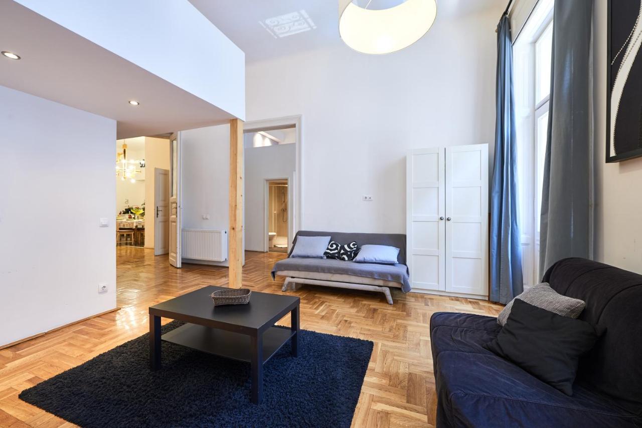 Apartmán Large For Groups Center Dist. Vii